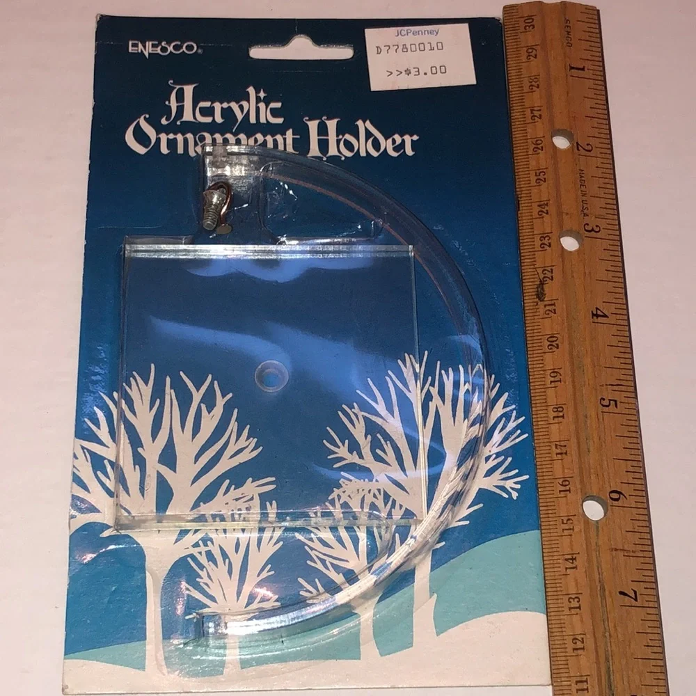 Clear Enesco Acrylic Ornament Holder from the 1980’s Clear ornament holding